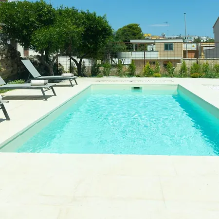 Dimora Zenieri - Terrazze & Piscina וילה