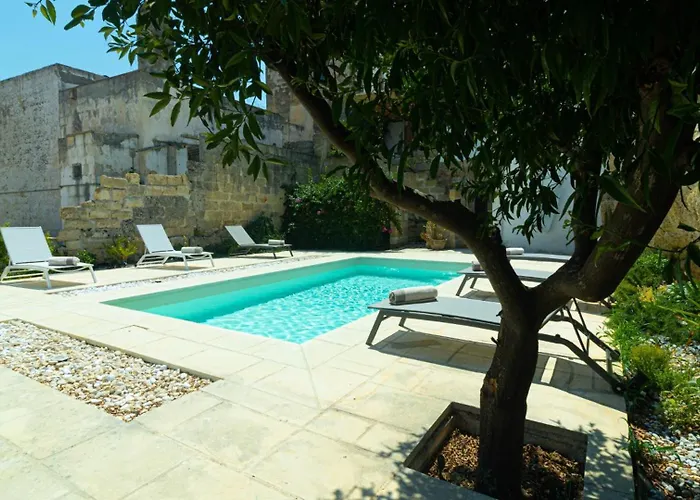Villa Dimora Zenieri - Terrazze & Piscina Casarano